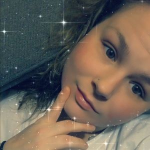 Meet your Posher, Pamela